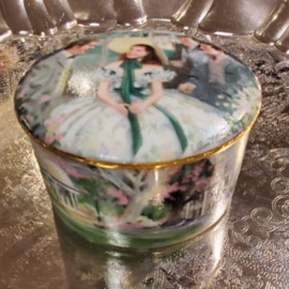 William Chamber's Gone With the Wind Music Box - Picture 3 of 7